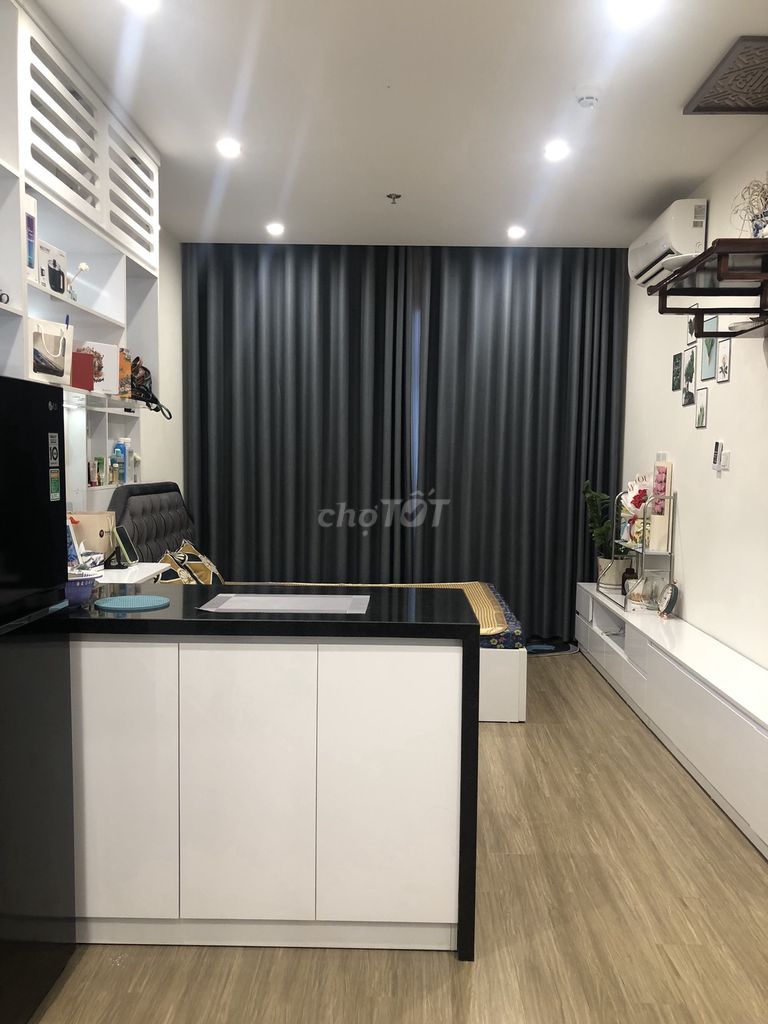 Studio Full đồ gỗ giá 7tr/tháng, phân khu TonKin, Vinhomes Smart City.