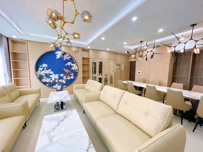Bán gấp căn hộ 3PN Happy Valley PMH chỉ 9tỷ