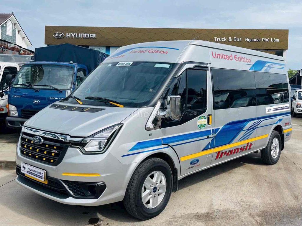 Ford Transit 2024 Rất Mới - Nhiều Phụ Kiện Lên Săn. Mua bán Ô tô tại Quận Tân Bình Tp Hồ Chí Minh được đăng bởi TRUNG TÂM XE LƯỚT CHÍNH HÃNG hình 2