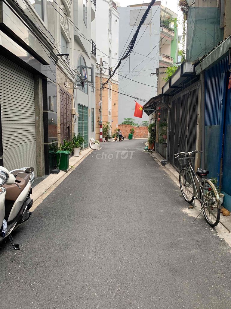 hẻm 55 Nguyễn Phúc Chu, P15, Tân bình, cho thuê nhà 4tr, mới keng
