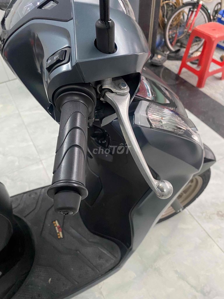 honda lead 2025 bản DB thắng ABS. Mua bán Xe máy tại Huyện Hóc Môn Tp Hồ Chí Minh được đăng bởi xe máy Tùng Liên  hình 10