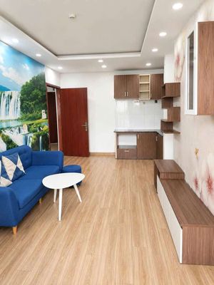 Bán gấp căn hộ Sen Hồng, block C, 52m2, giá 1.85ty/2PN,2QC, sổ sẵn