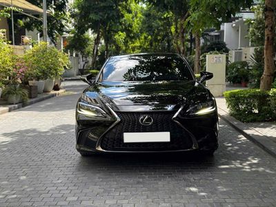 Lexus ES250 F.Sport sx 2021 nhập Nhật siêu đẹp. Mua bán Ô tô tại Quận Cầu Giấy Hà Nội được đăng bởi Cao Quý