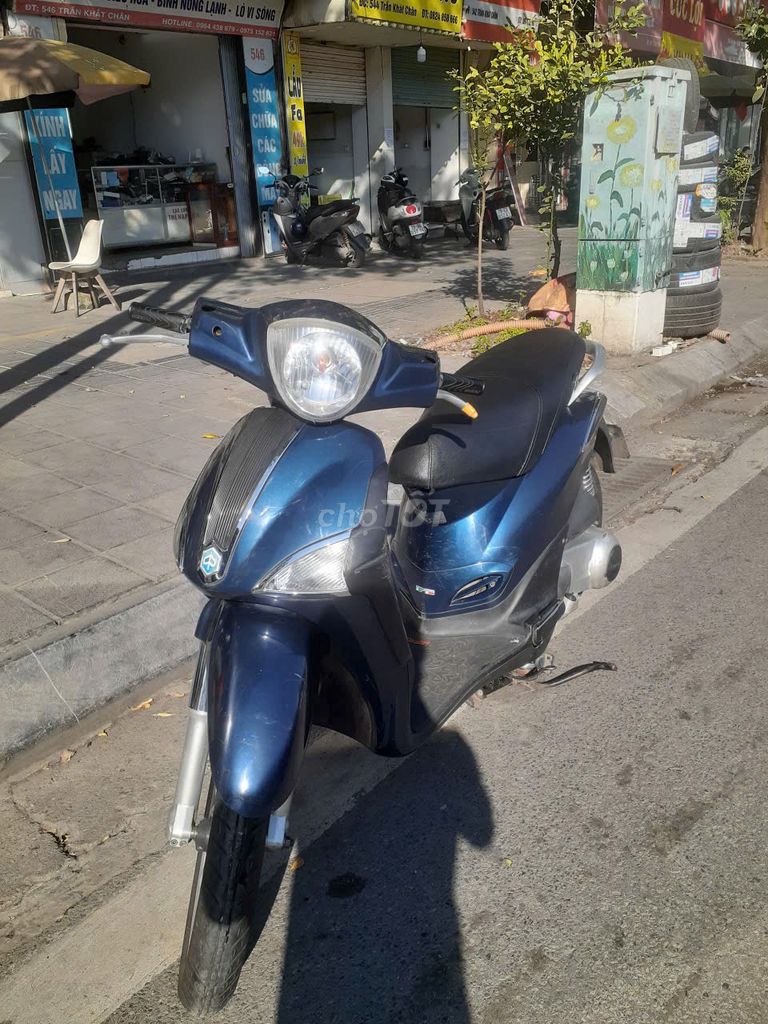 Xe rất tốt mình dùng giữ gìn anh mua đi tốt ak. Mua bán Xe máy tại Quận Hai Bà Trưng Hà Nội được đăng bởi Nguyễn anh tuấn hình 6