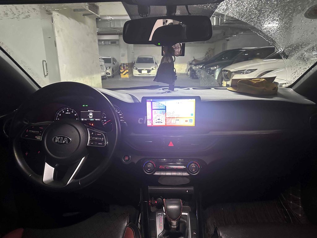 Kia Cerato 2019 2.0 AT Premium - 47000 km