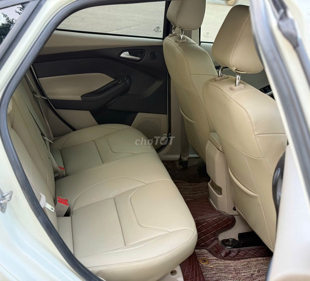 Ford Focus Titanium 2018 Trắng. Mua bán Ô tô tại Quận Bắc Từ Liêm Hà Nội được đăng bởi Lê Đức Dũng hình 9