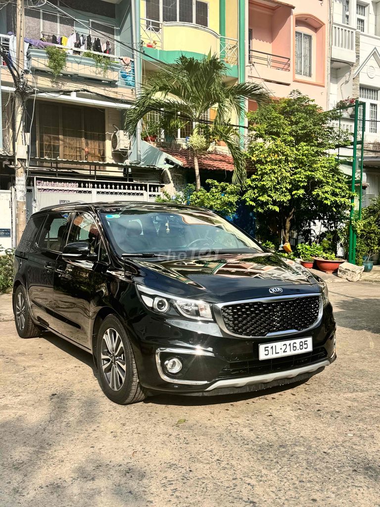 Kia Sedona 2018 2.2 DATH - 70000 km