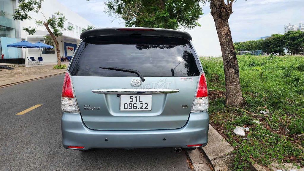 Toyota Innova 2011 GSR - 110000 km