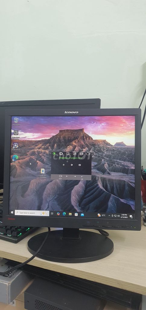 Màn hình Lenovo ThinkVision 17"