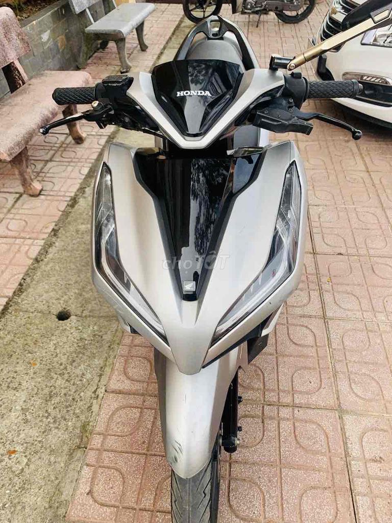 HONDA VARIO mới 90% chính chủ 1 đời sang tên ngay