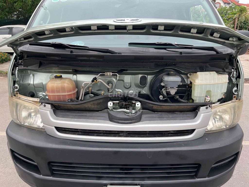 Toyota Hiace 2011. Mua bán Ô tô tại Quận Hà Đông Hà Nội được đăng bởi bon hình 8