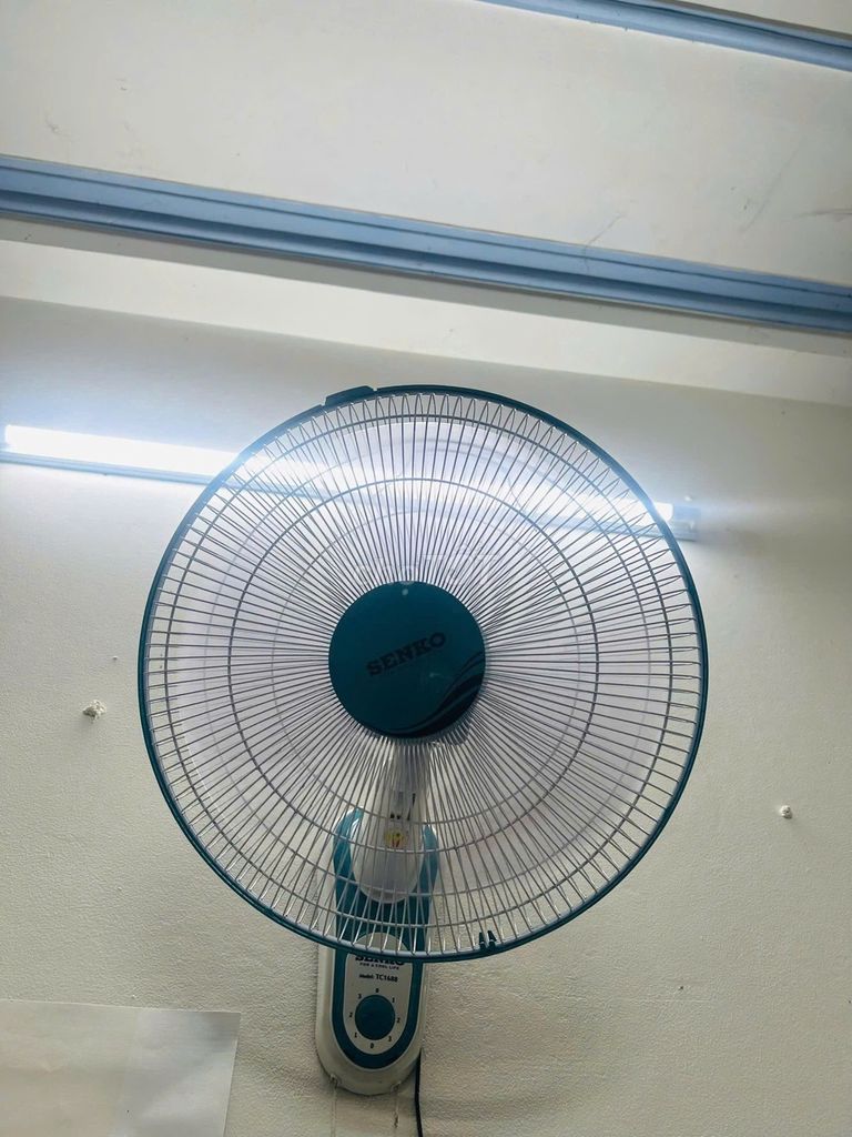 SENKO quạt đã sử dụng vài tháng còn mới. Mua bán Quạt tại Quận Liên Chiểu Đà Nẵng được đăng bởi Lyna Ha hình 1