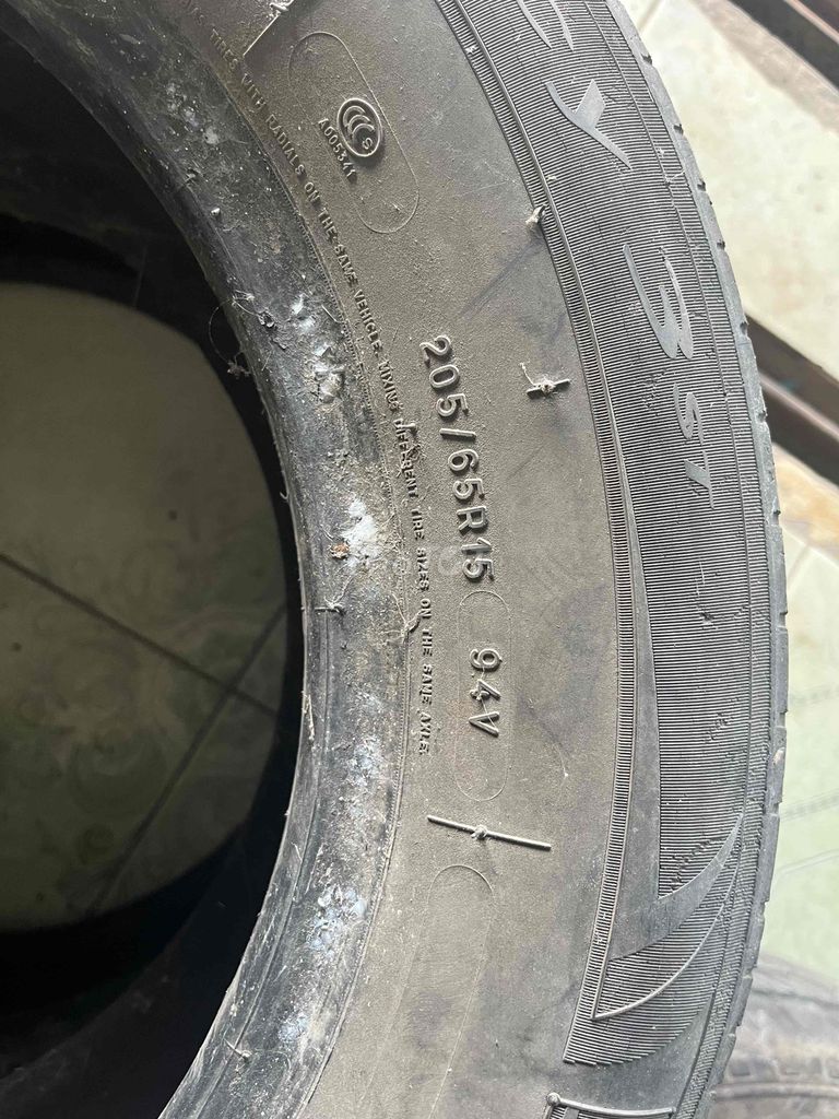 lốp xe Innova. Mua bán Phụ tùng xe tại Thị xã Phú Mỹ Bà Rịa - Vũng Tàu được đăng bởi Cao tu hình 4