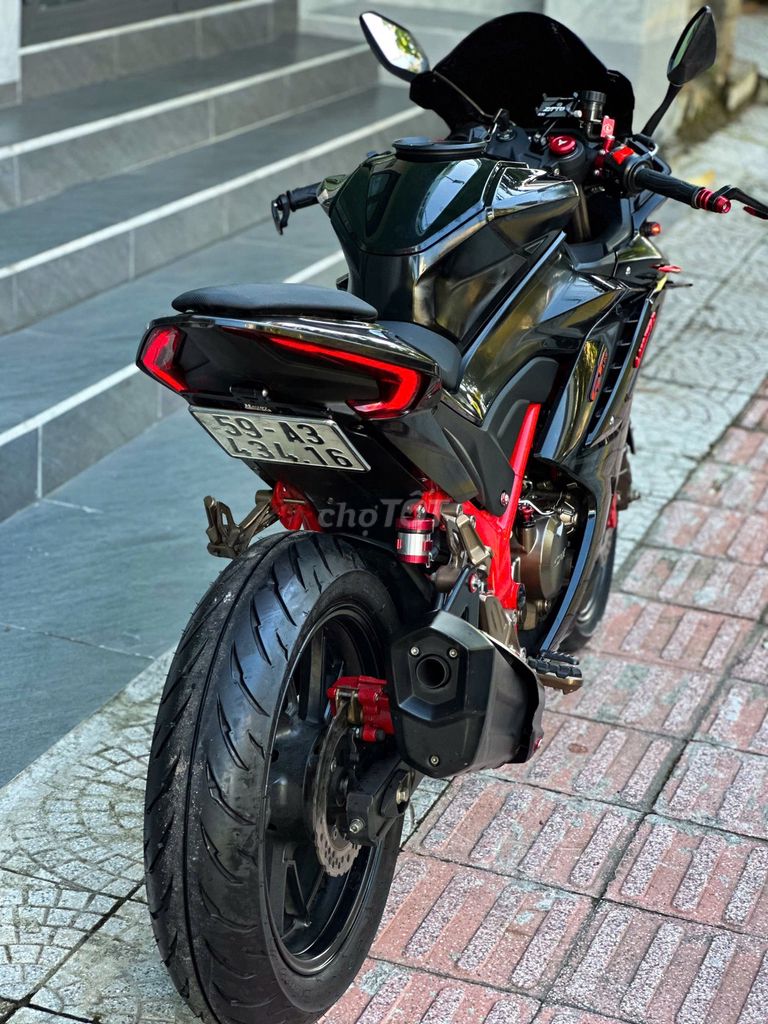 Gpx Demon GR200R mẫu mới siêu đẹp bao zin keng. Mua bán Xe máy tại Quận Thanh Khê Đà Nẵng được đăng bởi Xe Máy Đức Vũ 658 Trần Cao Vân hình 8