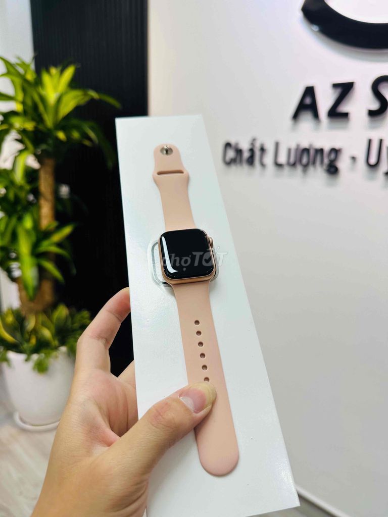 Apple Watch s5/40 nhôm hồng gps fullbox siêu lướt