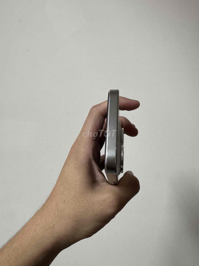 Apple iPhone 15 Pro 128GB Trắng VNA giá tốt. Mua bán Điện thoại tại Quận Đống Đa Hà Nội được đăng bởi Cường Nguyễn hình 1