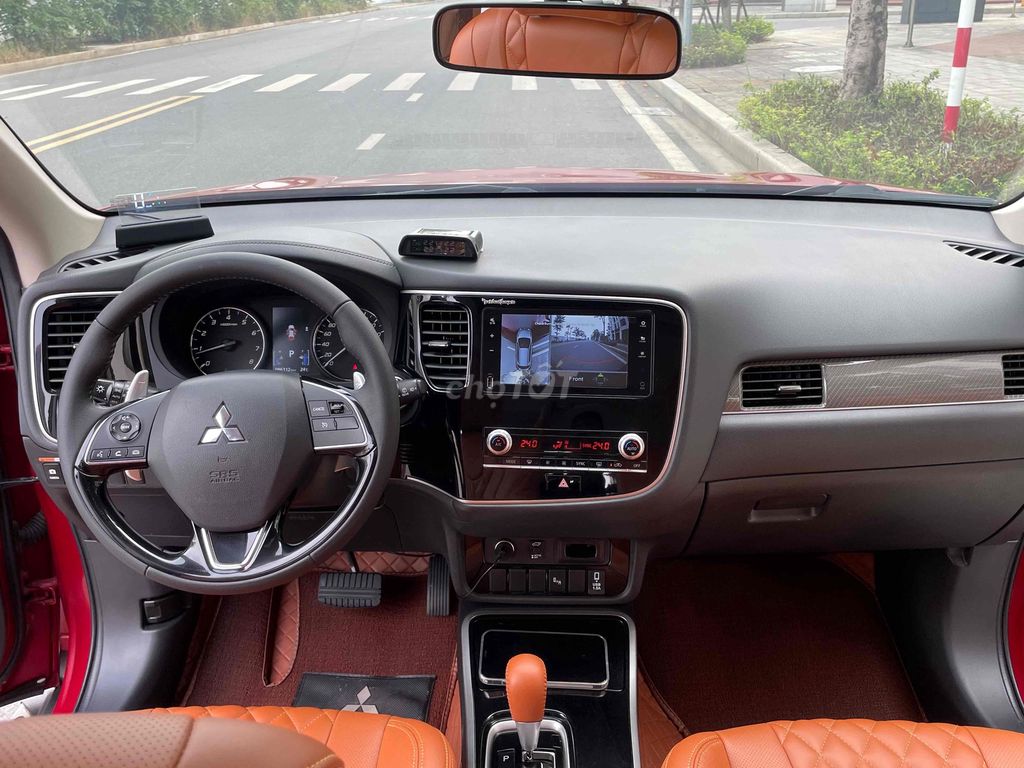 Mitsubishi Outlander 2020 bản Pre Special Edition. Mua bán Ô tô tại Quận Cầu Giấy Hà Nội được đăng bởi Mr Hiếu  hình 12