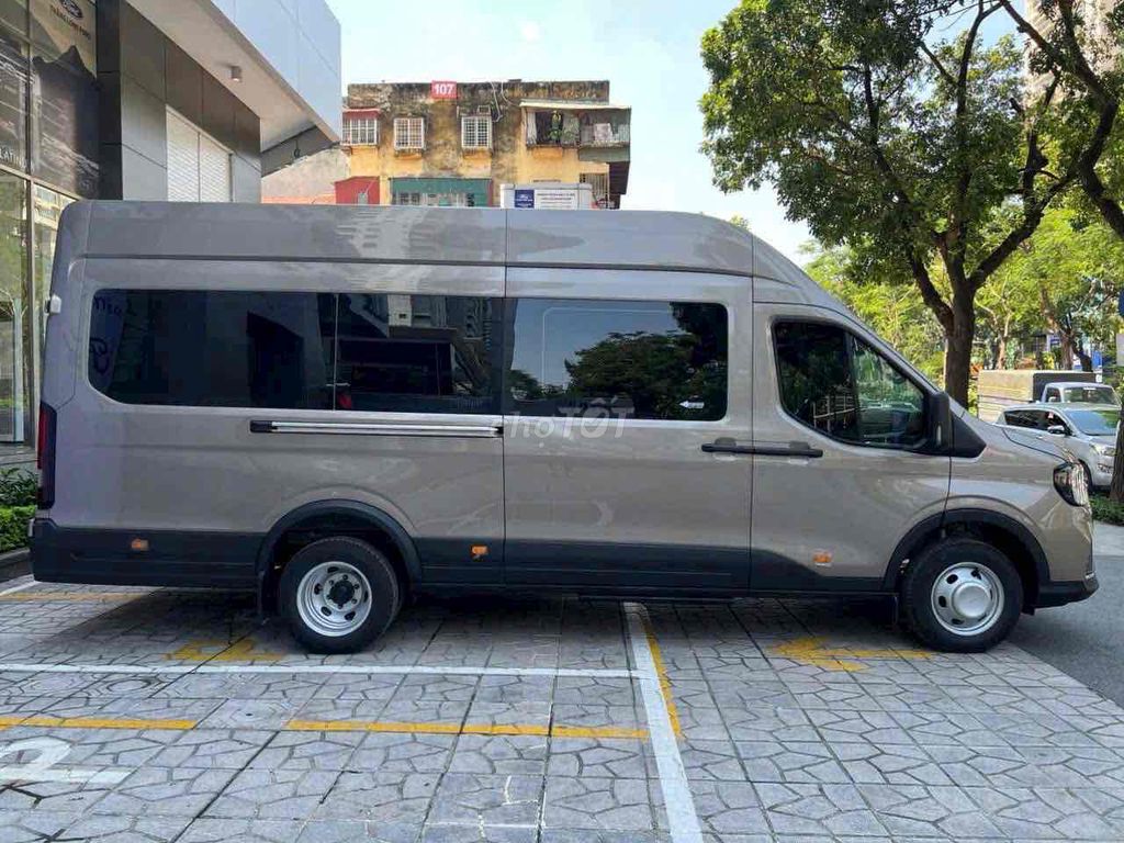 Ford Transit 2025 Premium 18 chổ. Mua bán Ô tô tại Quận Sơn Trà Đà Nẵng được đăng bởi Ford Đà Nẵng hình 16