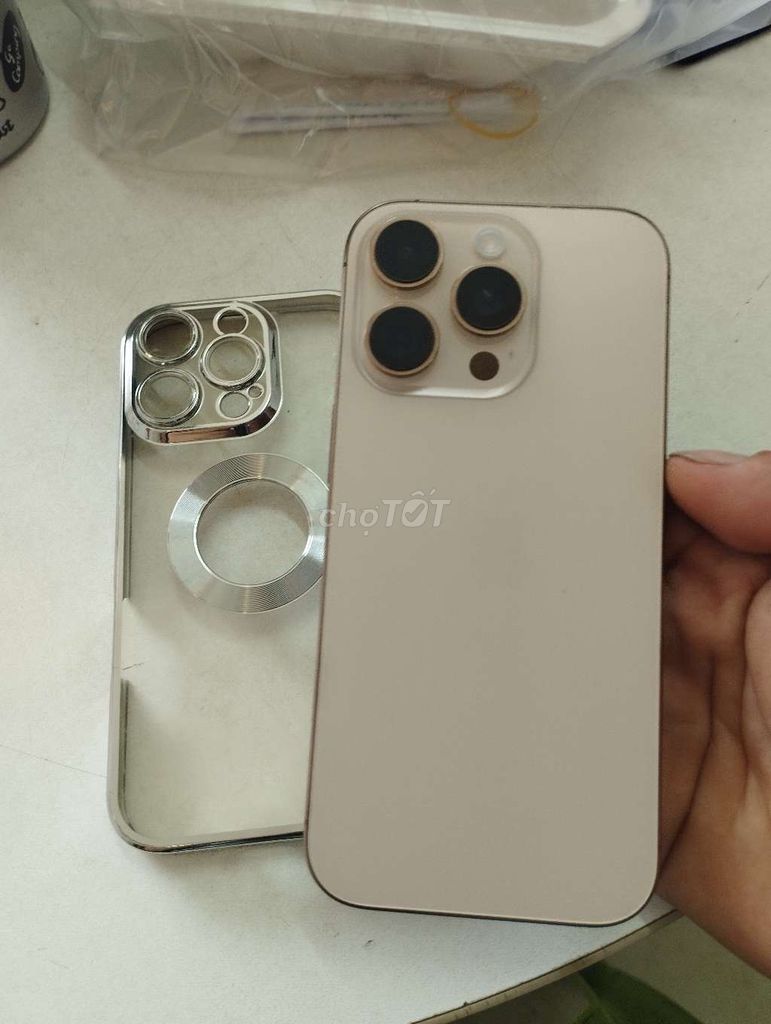 iPhone 16 Pro 256GB Vàng cần bán lại. Mua bán Điện thoại tại Quận 7 Tp Hồ Chí Minh được đăng bởi lê nhựt tân hình 1