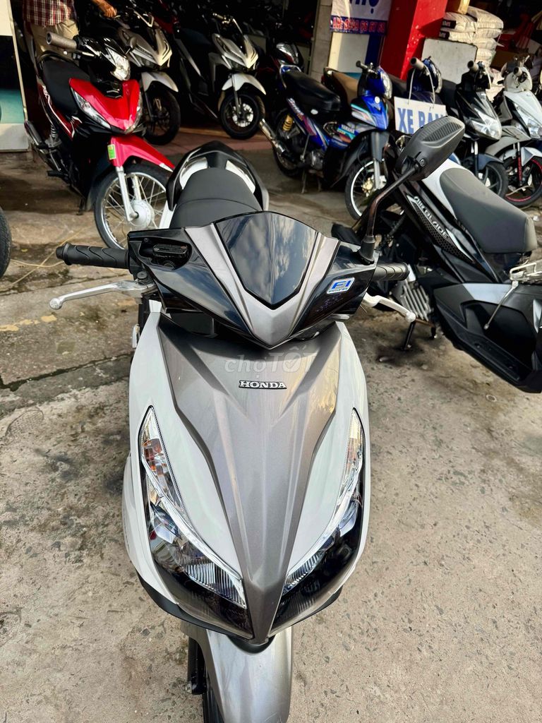 🟢🟢 AB 125 trắng xám 2014 xe đẹp có trả góp. Mua bán Xe máy tại Thành phố Biên Hòa Đồng Nai được đăng bởi XE MÁY CŨ THÀNH MỸ  hình 1