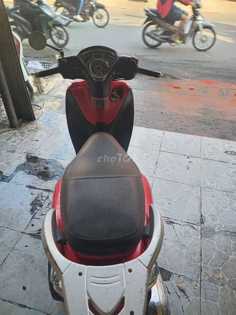 Honda SH Mode Đỏ. Mua bán Xe máy tại Quận Bình Tân Tp Hồ Chí Minh được đăng bởi Cường phát  hình 6