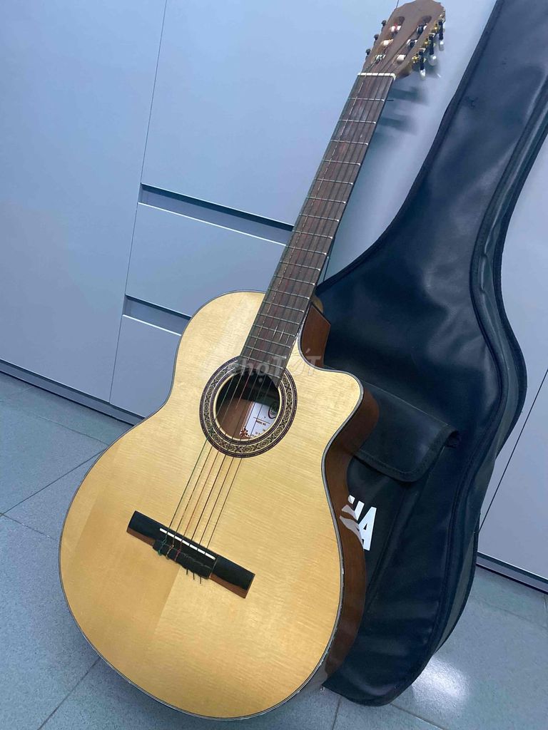 Guitar Classic Tân Châu gỗ thịt