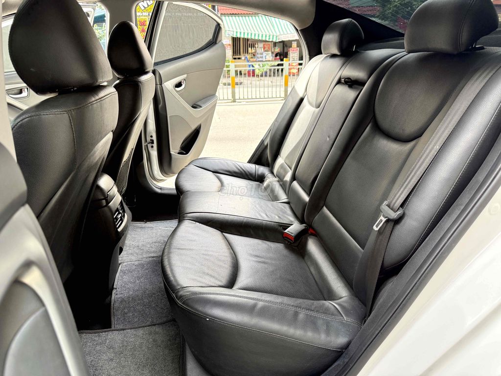Hyundai Elantra GLS nhập 2015 1.8 AT. Mua bán Ô tô tại Quận Tân Phú Tp Hồ Chí Minh được đăng bởi Lê Băng Vinh hình 13