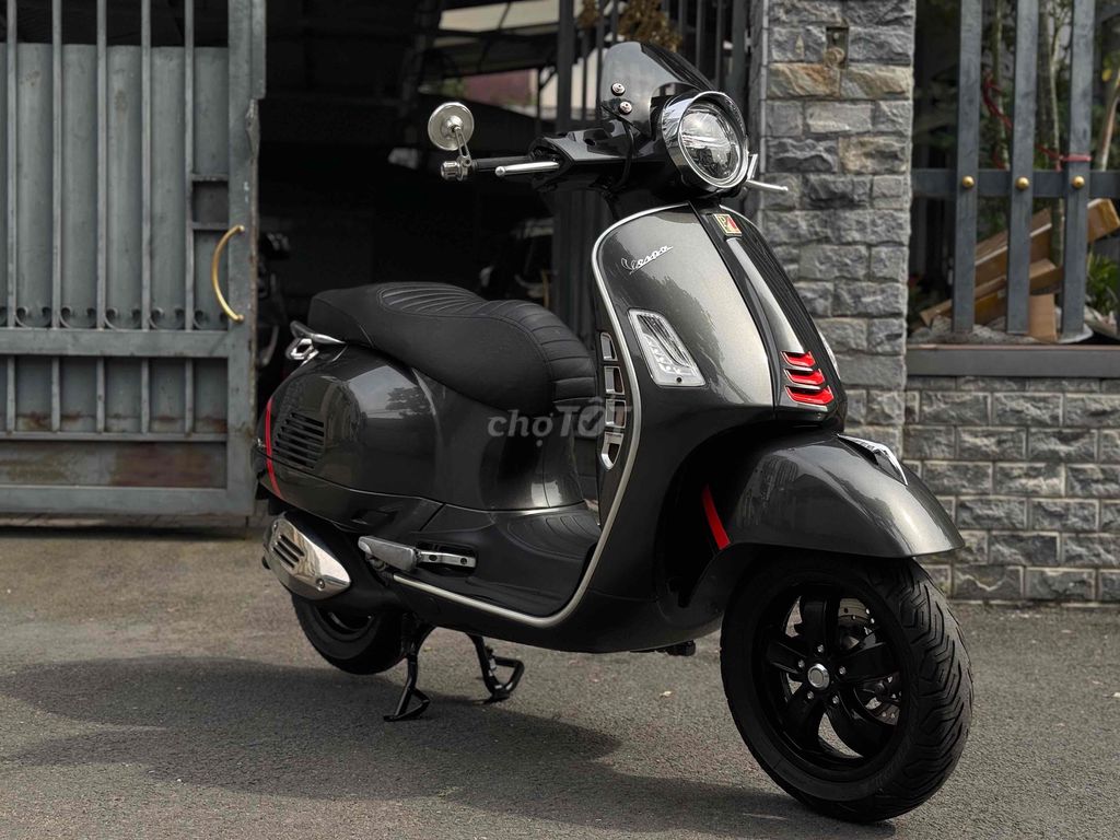 Piaggio Vespa GTS 300HPE 2019 Xám. Mua bán Xe máy tại Thành phố Dĩ An Bình Dương được đăng bởi Nguyễn Nhã hình 2