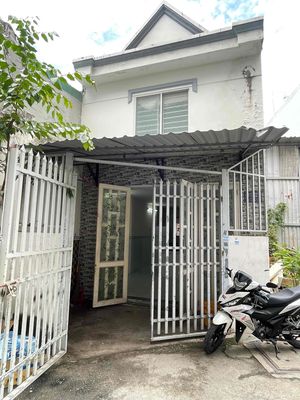 NHÀ 2 TẦNG - 4x11 - HẺM XE HƠI - KHU NHÀ LẦU - 2 PHÒNG NGỦ - 2 TOLET. Mua bán nhà ở tại Quận 12 Tp Hồ Chí Minh được đăng bởi Nguyễn Thanh Huy