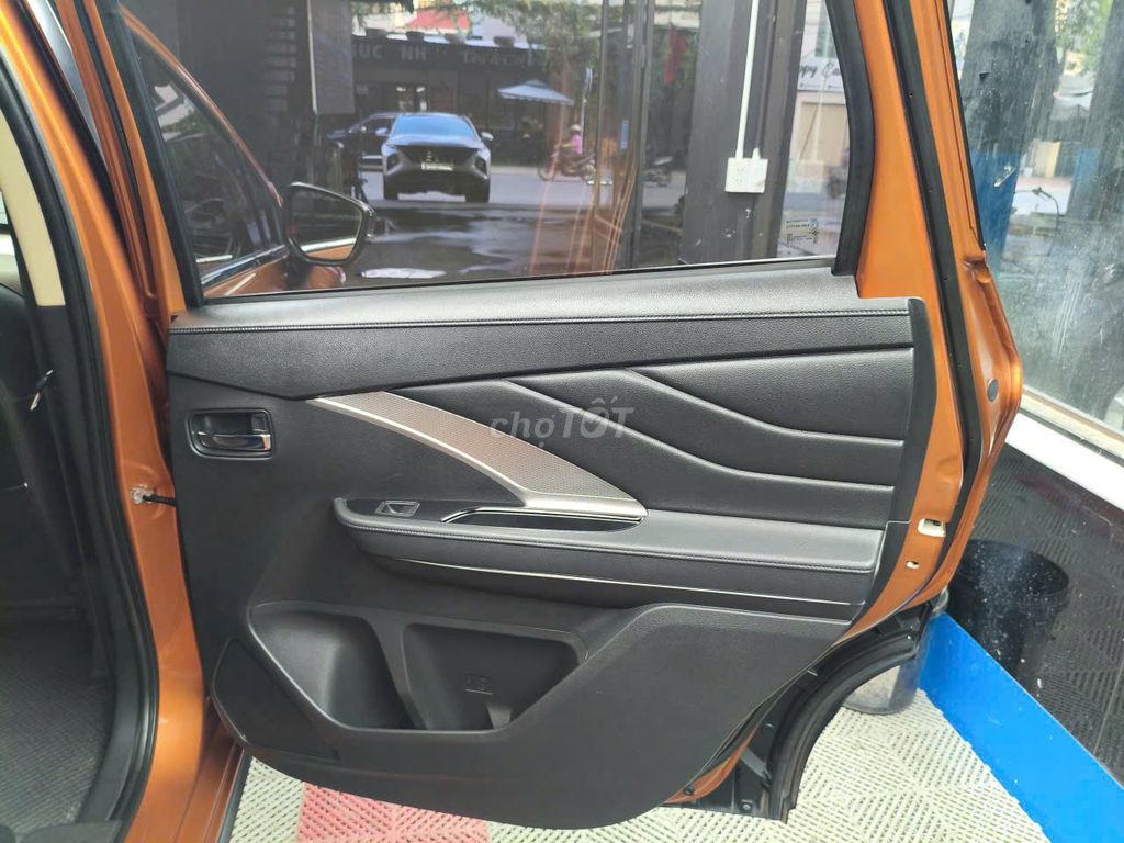 Mitsubishi Xpander Cross 2020 AT - 180000 km. Mua bán Ô tô tại Quận Ngô Quyền Hải Phòng được đăng bởi Tùng Nguyễn hình 8