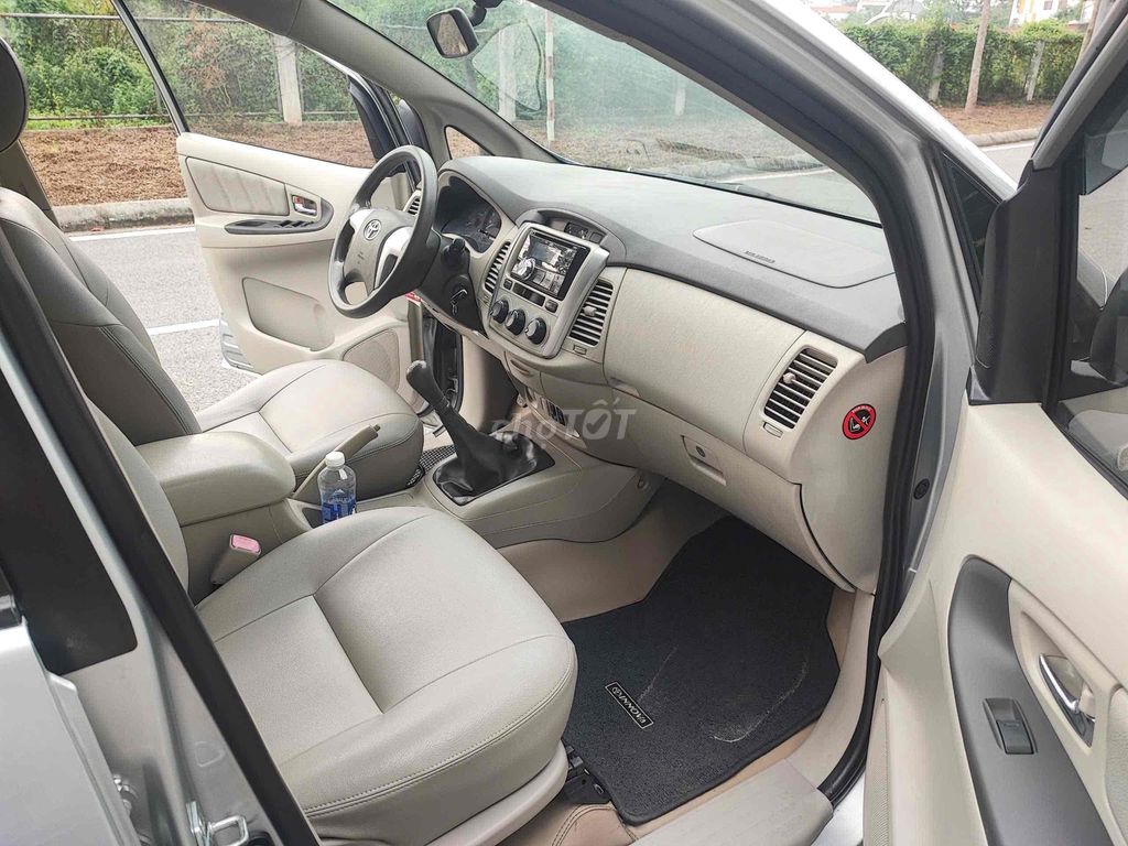 Toyota Innova 2014 E - 12000 km. Mua bán Ô tô tại Quận Hai Bà Trưng Hà Nội được đăng bởi Bùi hiển hình 5