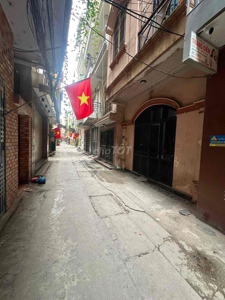 Hiếm .Đền Lừ ngõ ô tô ,thông kinh doanh ,gần hồ , vừa ở vừa kinh doanh