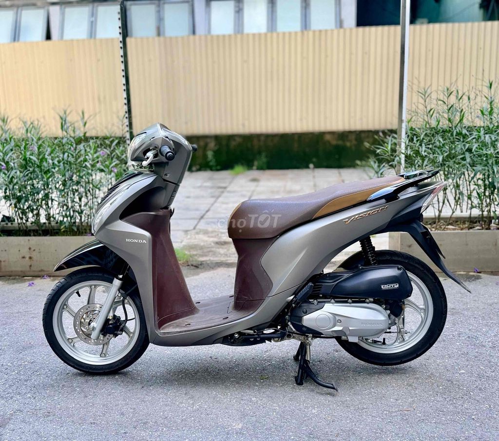 Замёмный ключ Honda Vision 2020