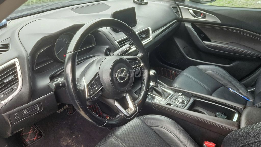 Mazda 3 2018 1.5 AT Hatchback 80000 km. Mua bán Ô tô tại Quận Thanh Xuân Hà Nội được đăng bởi Thảo Bùi Xuân hình 4