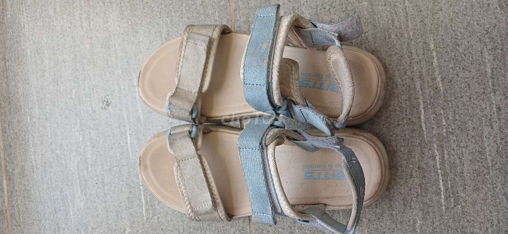 Giày sandal Bitis nữ size 36. Mua bán Giày dép tại Quận 8 Tp Hồ Chí Minh được đăng bởi Phạm Xuân Hạnh hình 1