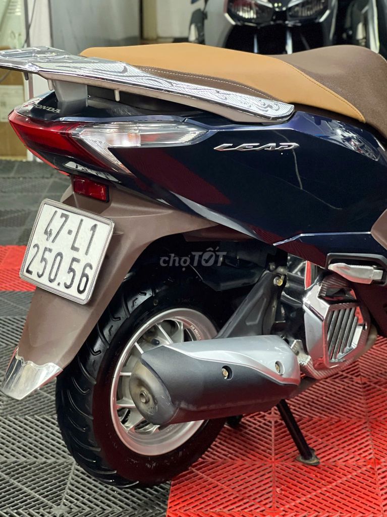 💥Lead 2018 khoá Smartkey BS47 chính chủ ký giấy. Mua bán Xe máy tại Thành phố Thủ Đức Tp Hồ Chí Minh được đăng bởi XE MÁY THỦ ĐỨC hình 6