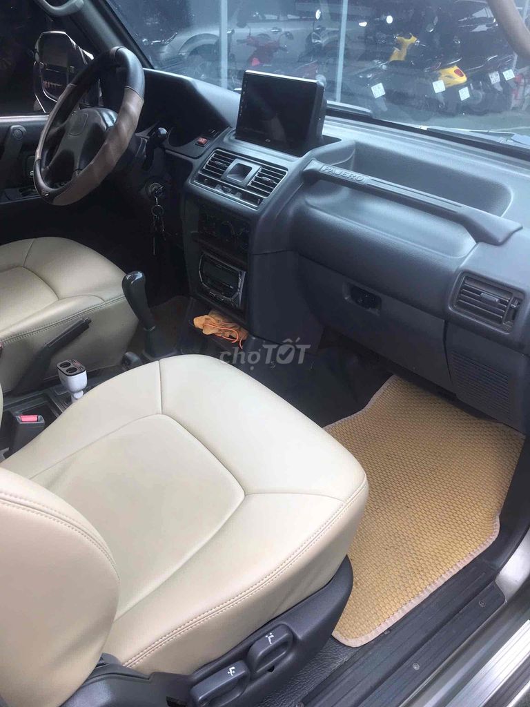 Mitsubishi Pajero 2006 3.0 - 165000 km. Mua bán Ô tô tại Quận Gò Vấp Tp Hồ Chí Minh được đăng bởi Võ hình 9