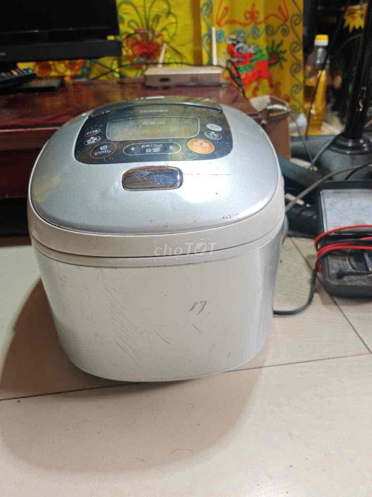 Nồi cơm điện Toshiba Cao tần. Mua bán Bếp, lò, đồ điện nhà bếp tại Thành phố Qui Nhơn Bình Định được đăng bởi NGUYỄN ĐÌNH QUÝ hình 1
