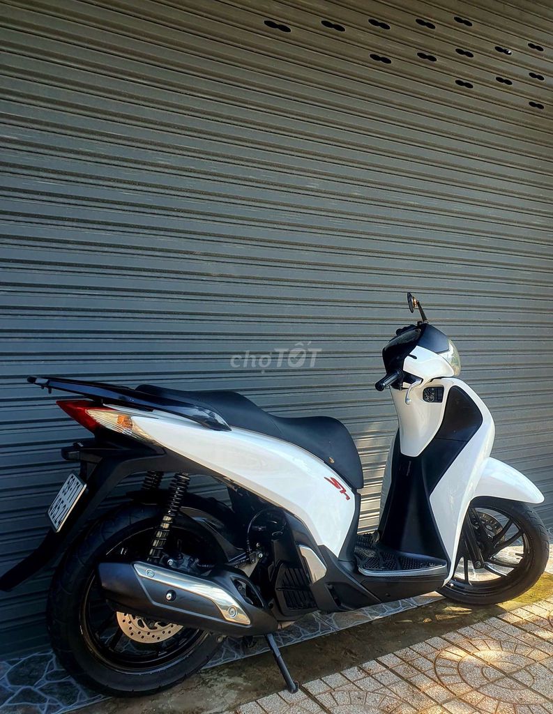 [ST] khách cầm đức thanh lý thu hồi vốn. Mua bán Xe máy tại Thành phố Sóc Trăng Sóc Trăng được đăng bởi Dv Cầm Đồ Mua Bán Xe DT268 Cần Thơ hình 4