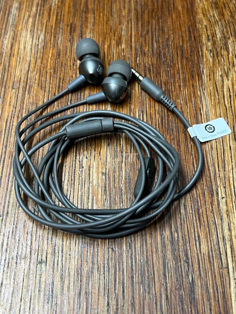 Tai nghe JBL C200 SIU Xám. Mua bán Tivi, Âm thanh tại Quận 11 Tp Hồ Chí Minh được đăng bởi Lê Nguyễn hình 1