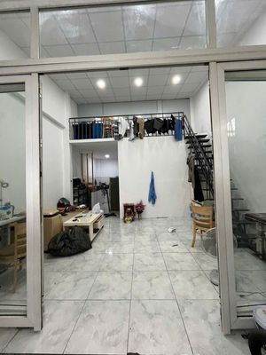 Nhà sổ riêng gần ủy ban thạnh Xuân Q12 nhà 2pn 48m2