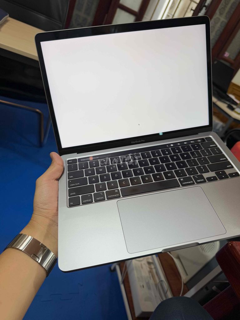 xả lỗ pro 2020  i5/16/512 us