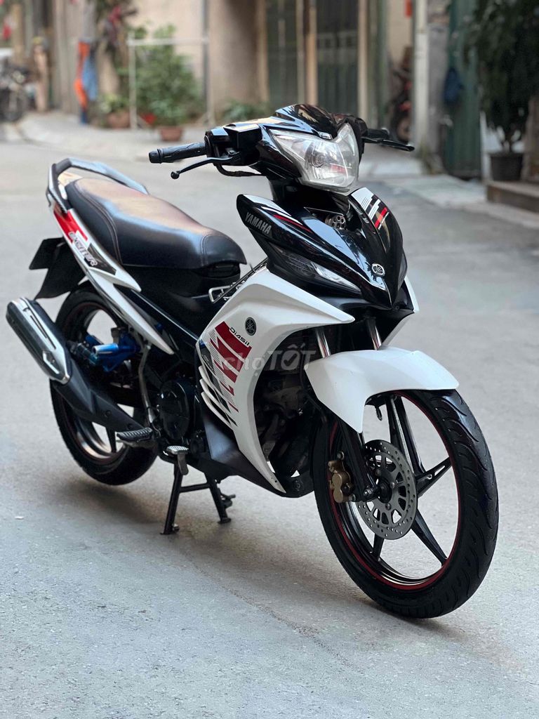 Exciter 135 đời chót 2014. hỗ trợ góp và sang tên. Mua bán Xe máy tại Quận Cầu Giấy Hà Nội được đăng bởi Xe Máy Đoàn Văn Cam Kết Đúng Ảnh Đúng Biển Đúng Giá Trị hình 9