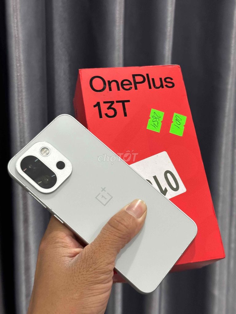 e muốn bán OnePlus 13T 12/256GB Bạc fullboxx ạ. Mua bán Điện thoại tại Thành phố Thủ Dầu Một Bình Dương được đăng bởi Hoàng hải hình 1