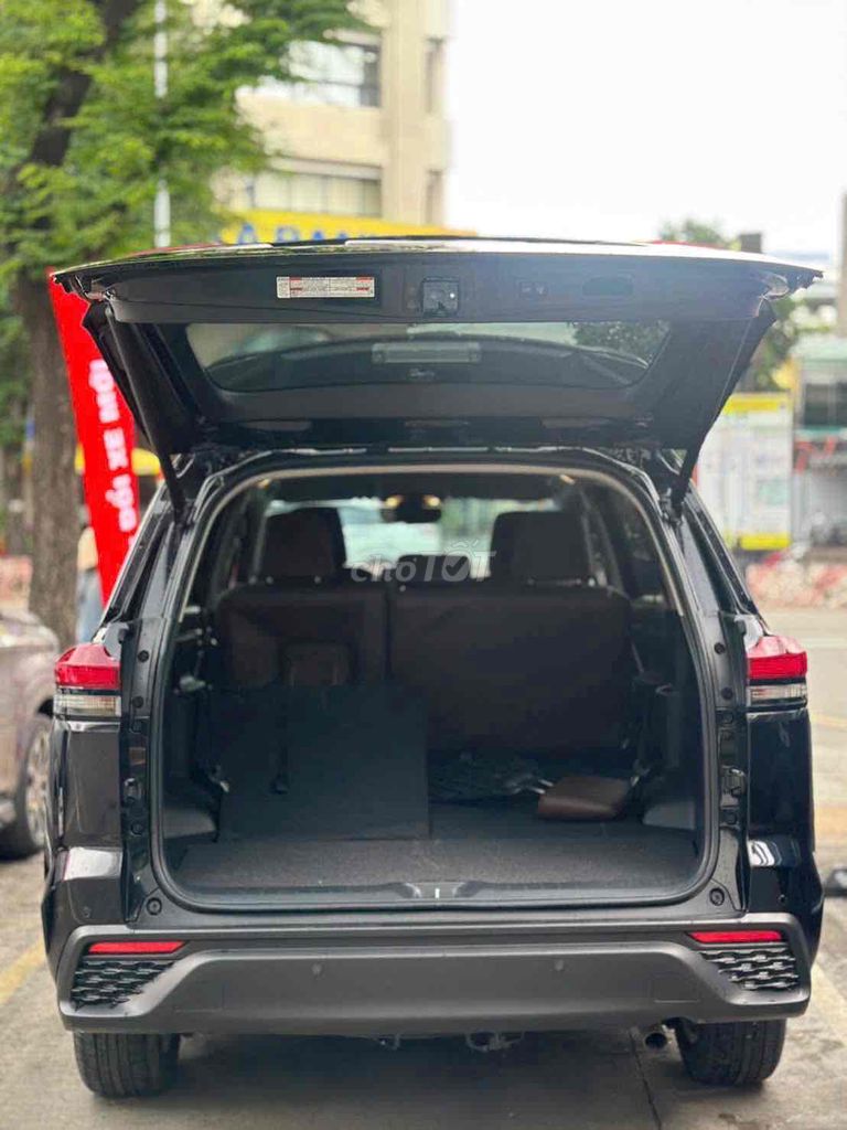 Toyota Innova Cross 2025 - SIÊU LƯỚT 800 km. Mua bán Ô tô tại Quận 11 Tp Hồ Chí Minh được đăng bởi TOYOTA LÝ THƯỜNG KIỆT hình 5