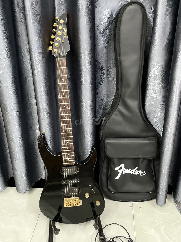 Đàn guitar điện Yamaha Gỗ Đen. Mua bán Nhạc cụ tại Quận Liên Chiểu Đà Nẵng được đăng bởi Hoài Nam Lê hình 1