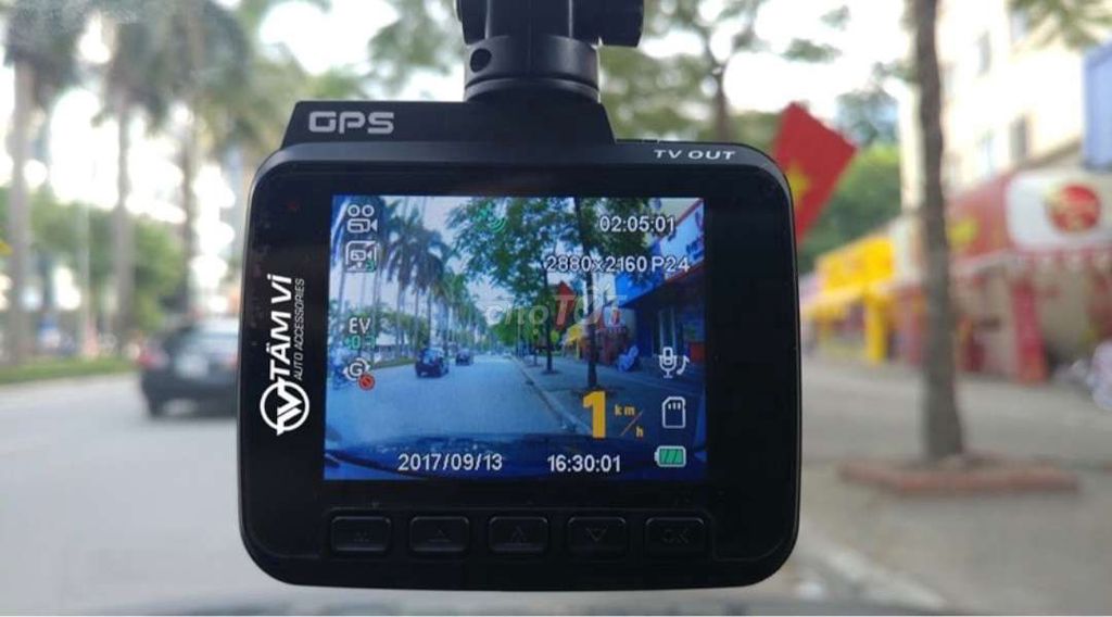 Camera hành trình carcam w8 quay 4k