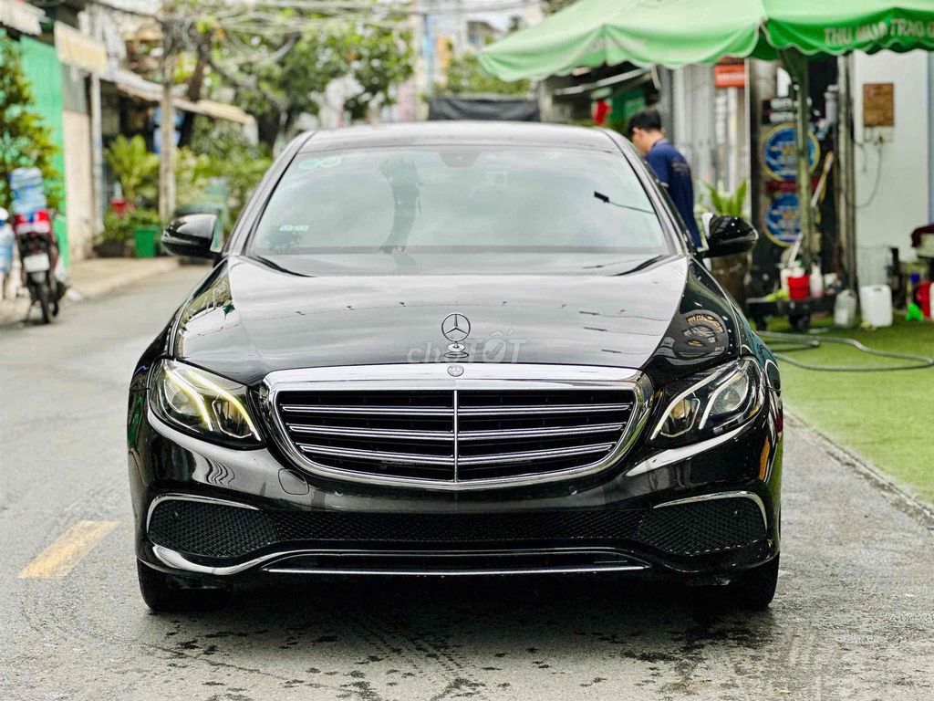 Mercedes Benz E200 Model 2017. Mua bán Ô tô tại Quận 8 Tp Hồ Chí Minh được đăng bởi Hồng Phúc hình 7