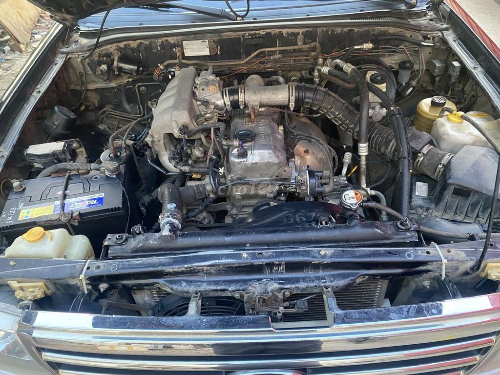 E cần thanh lý ford everest 2006 máy xăng.. Mua bán Ô tô tại Quận 12 Tp Hồ Chí Minh được đăng bởi Quan Pham hình 8