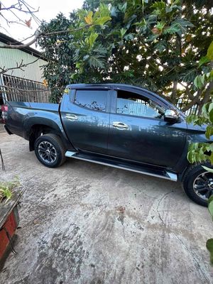 Mitsubishi Triton 2019 4x2 AT Mivec - 999 km
